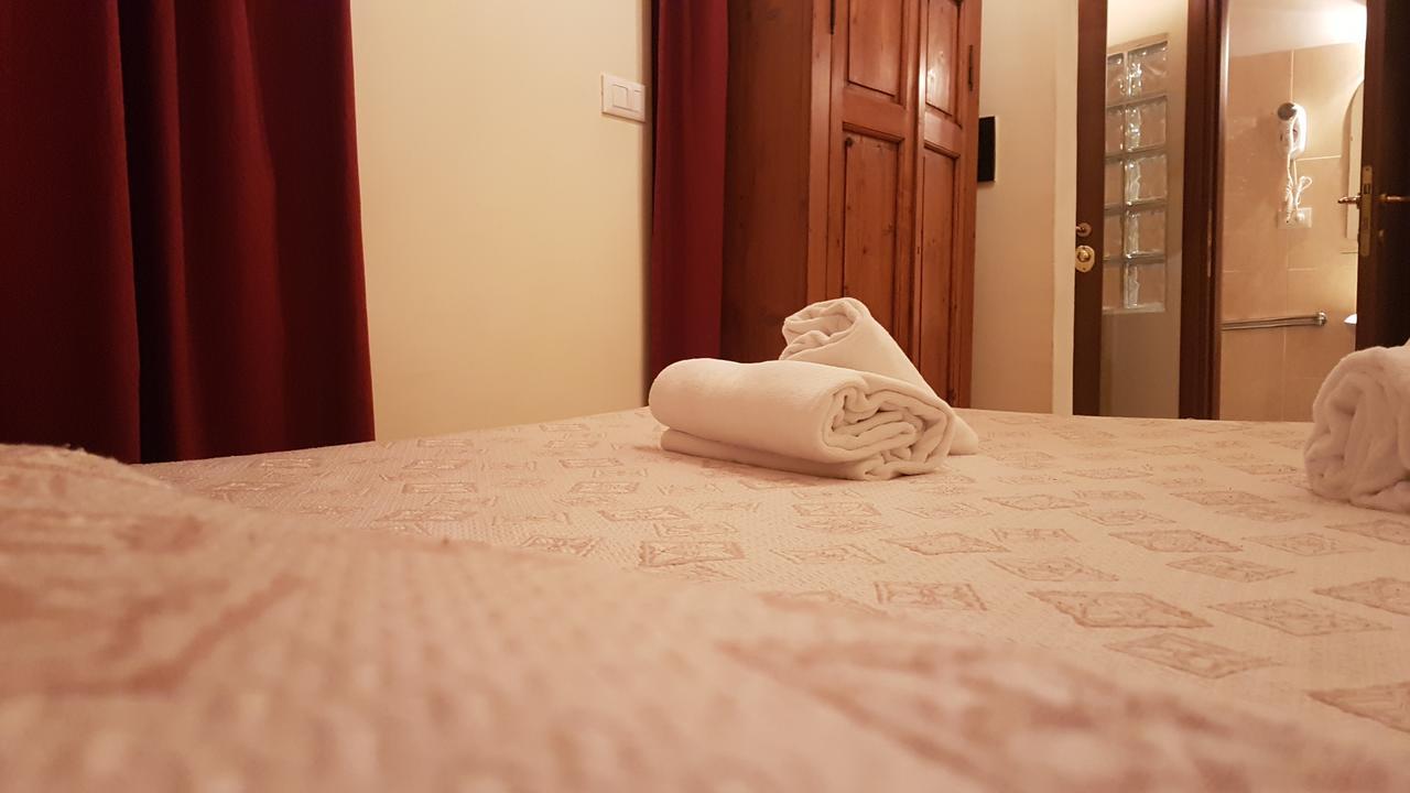Dimora Storica Urbana Guest house Rome