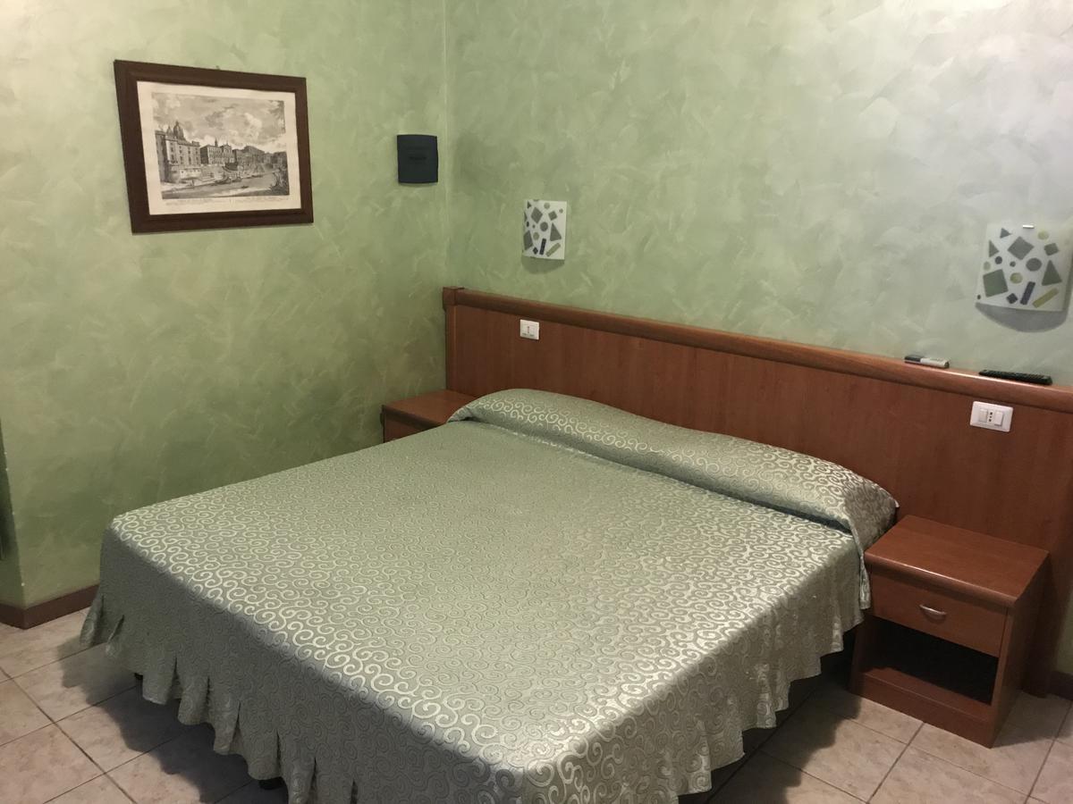 Hotel Tokyo Rome