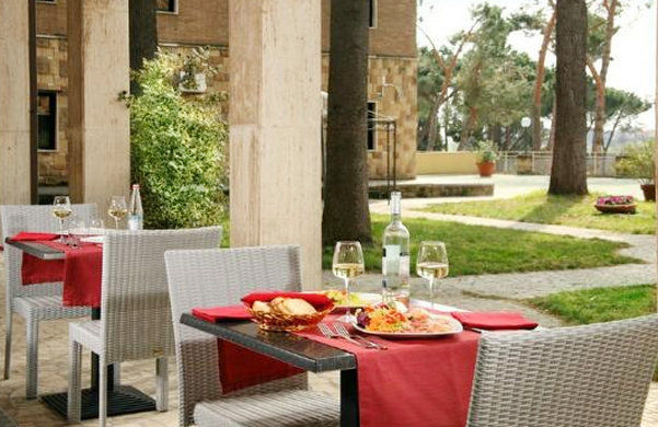 Regal Park 4*