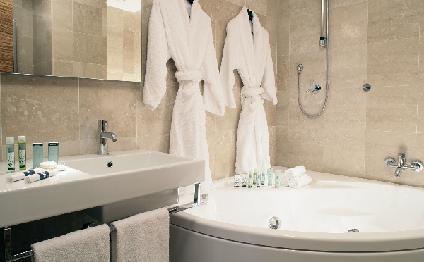 Saint John Hotel 4*