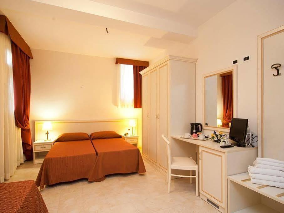 Il Villino 3* Rome