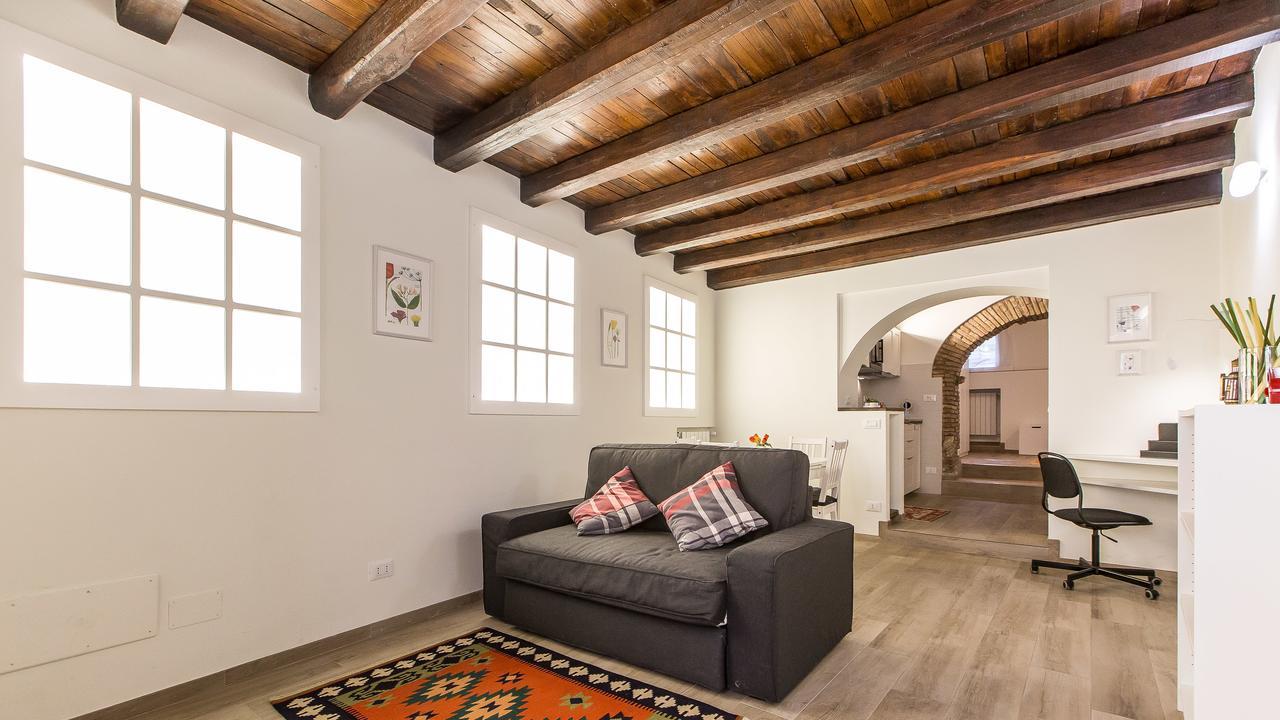 Appartement In Trastevere White