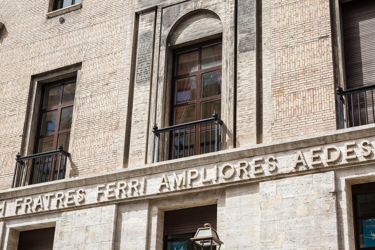 Prestigious Via Barberini * Rome