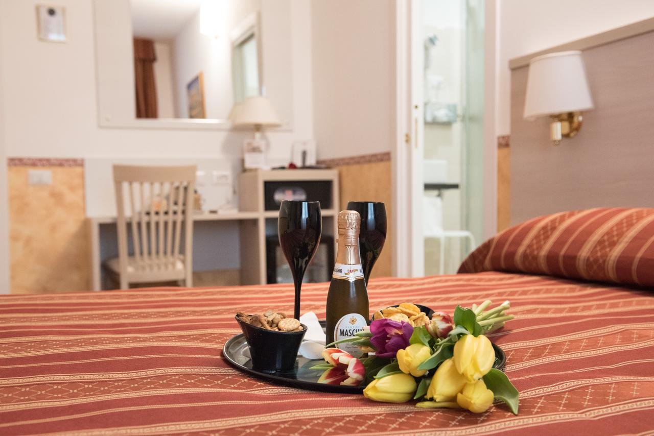 Bed & Breakfast Domus Giulia Rome