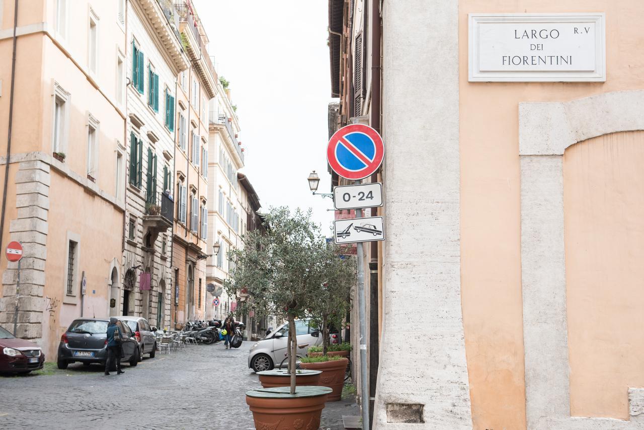 Domus Giulia Bed & Breakfast 2*