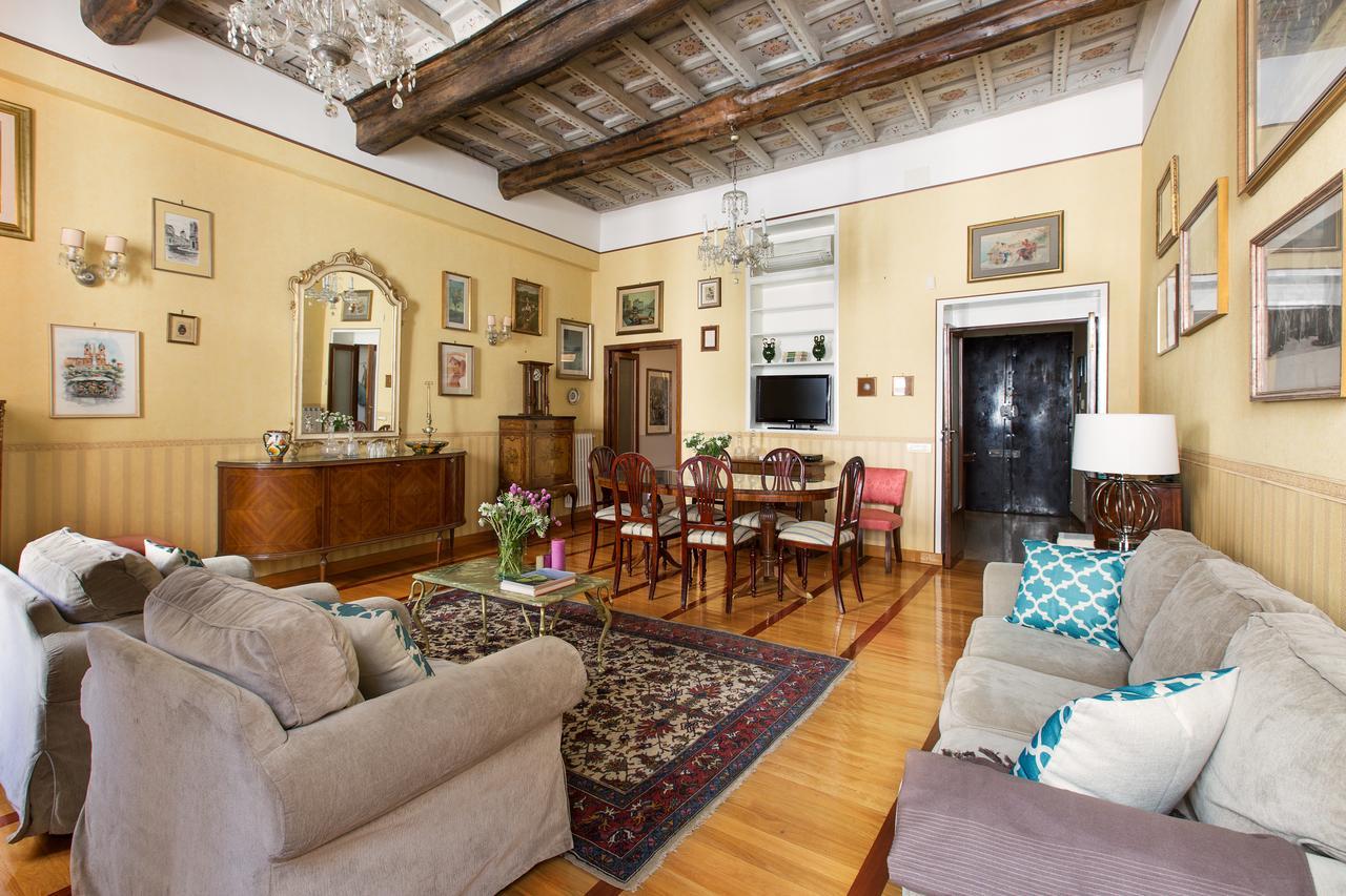 Appartement Romac Medici 3-bedroom Holiday Near Spanish Steps Rome