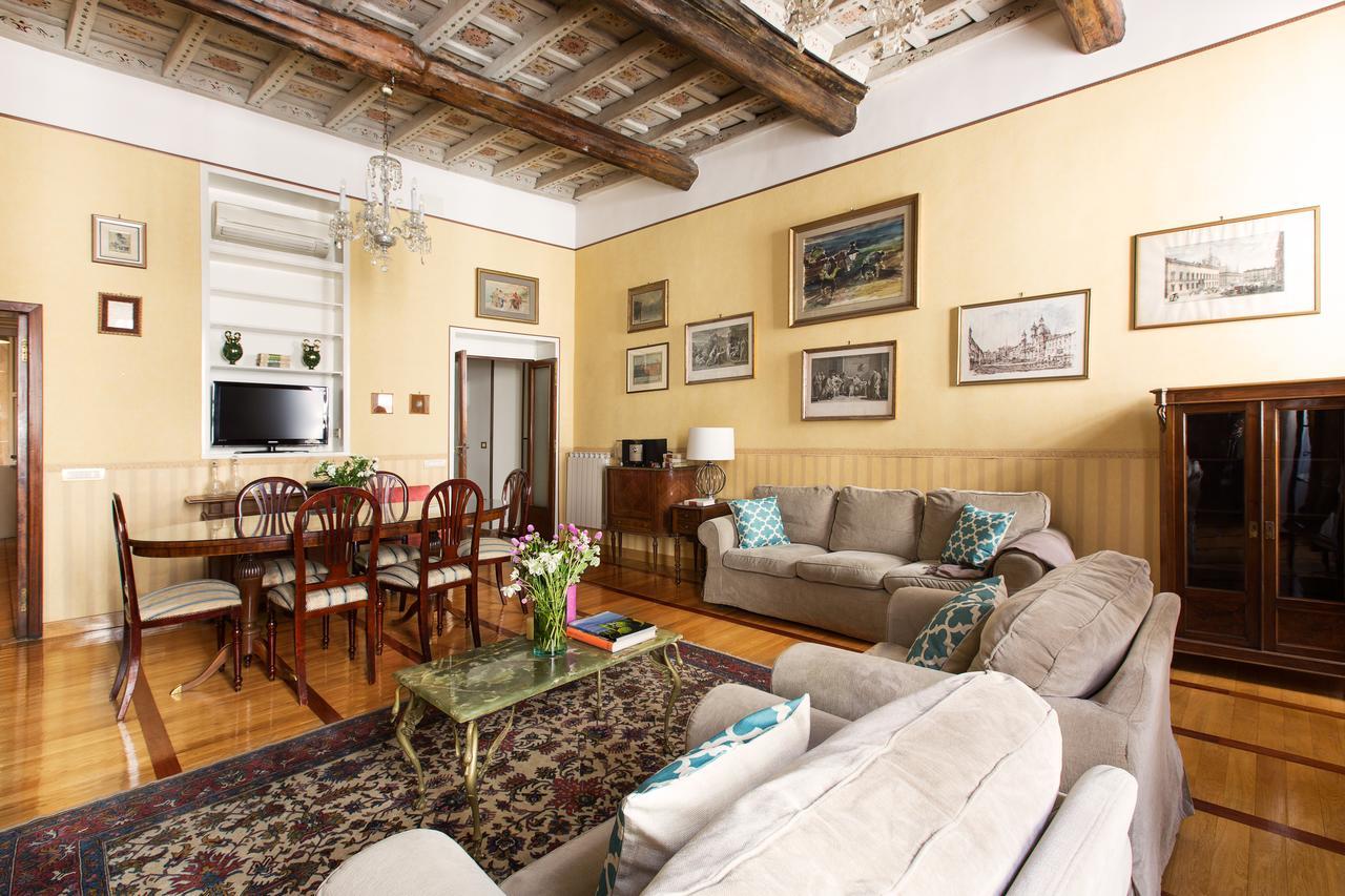 Romac Medici 3-bedroom Holiday Near Spanish Steps Appartement Rome