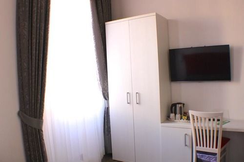 Laterani Dfm Maison d'hôtes 2*