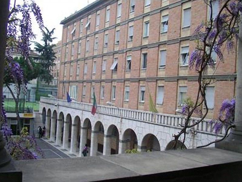 Saint John 4*