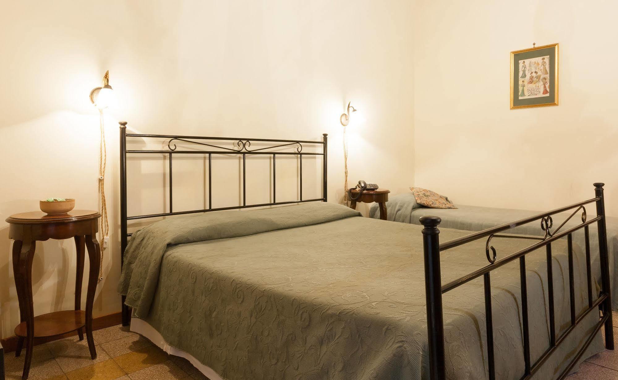 Dimora Storica Urbana 3*