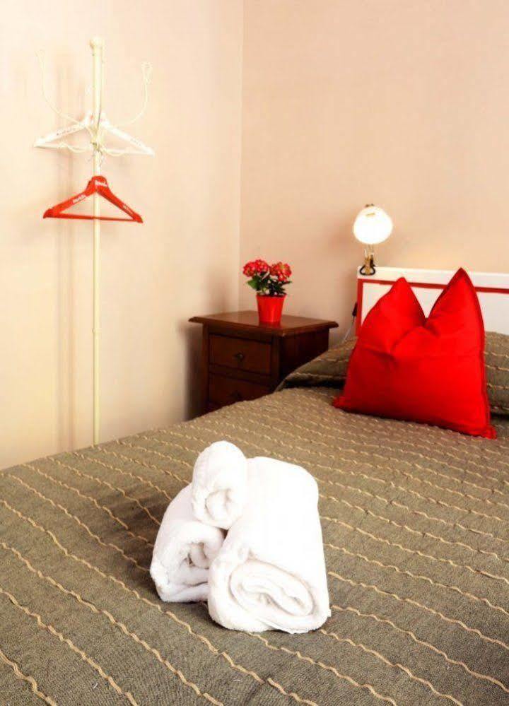 Coral Rome