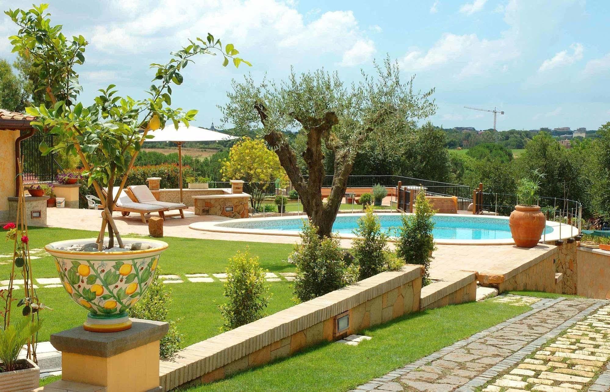 Bed & Breakfast La Valle Dei Casali Com