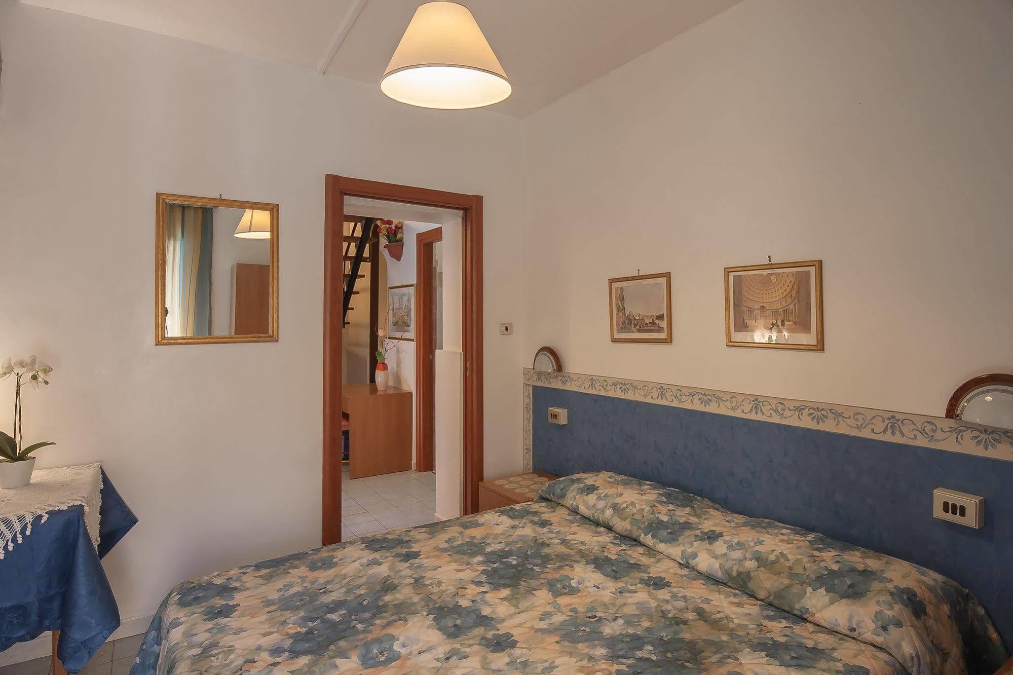 Hotel Tirreno 3*