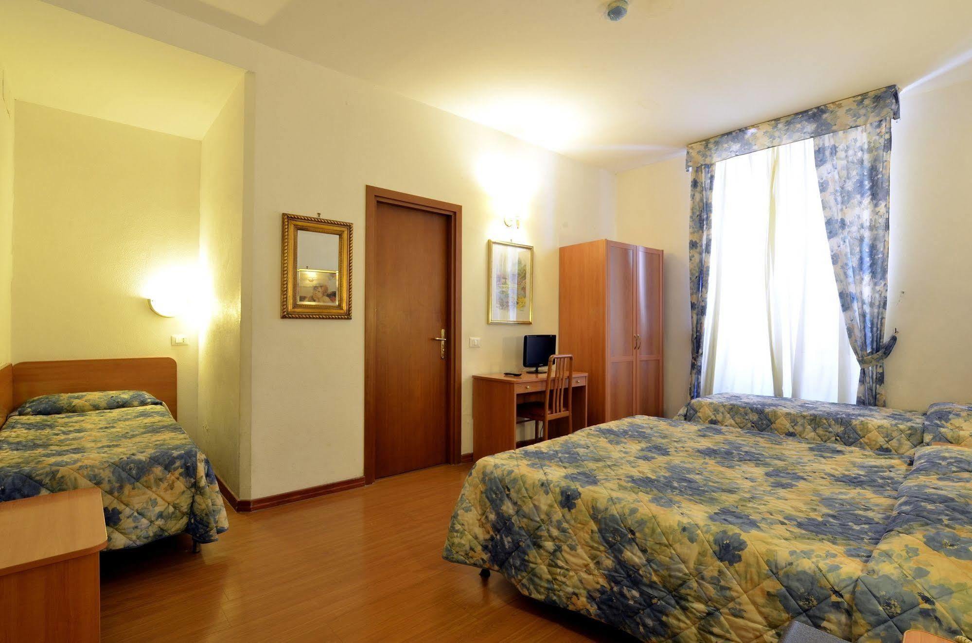 Tirreno Hotel 3*