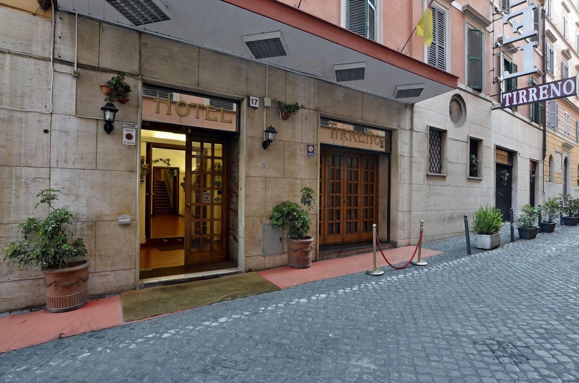 Tirreno Hotel 3*