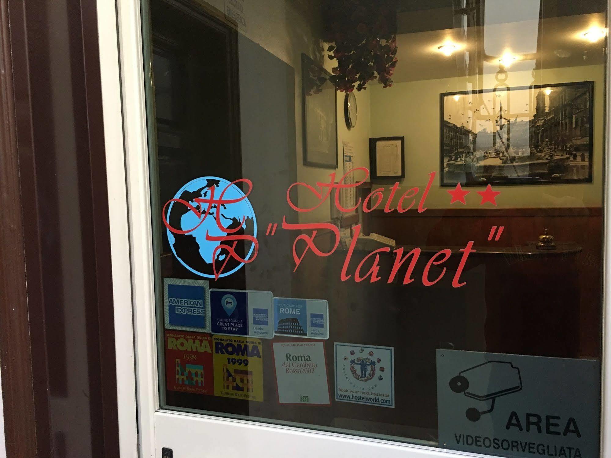 Planet Hotel 2*