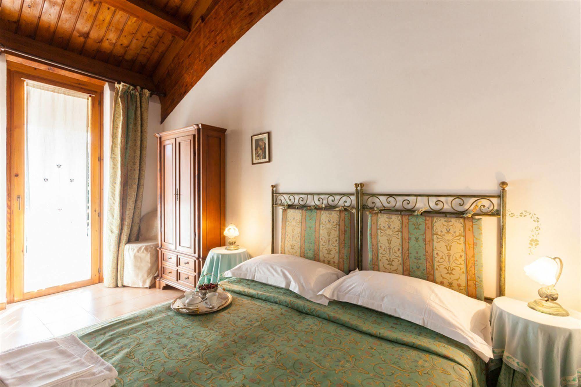Cavendo Tutus Landhuis Rome
