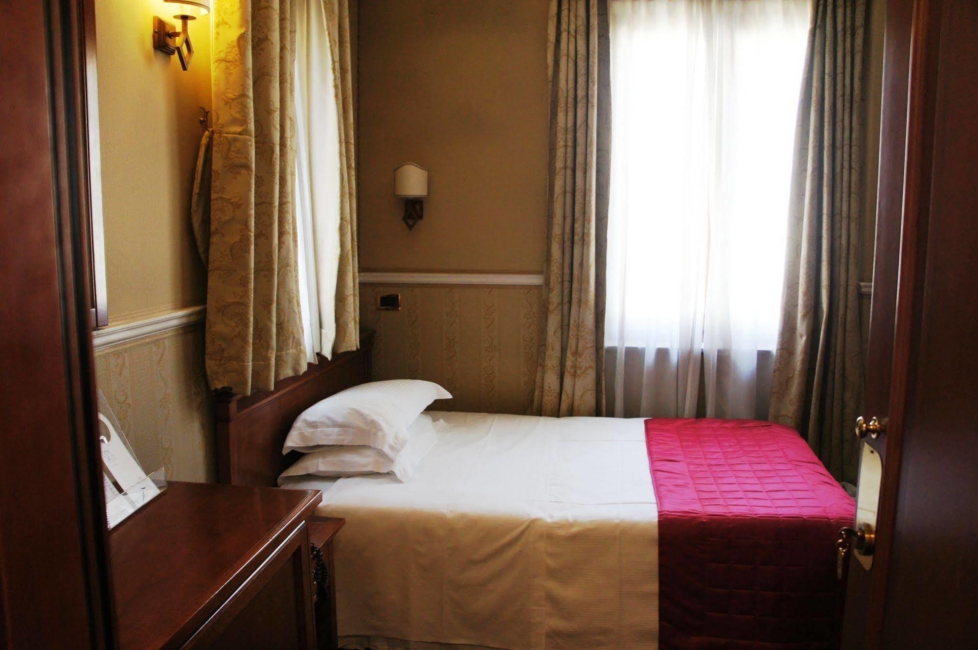 Relais Patrizi Roma