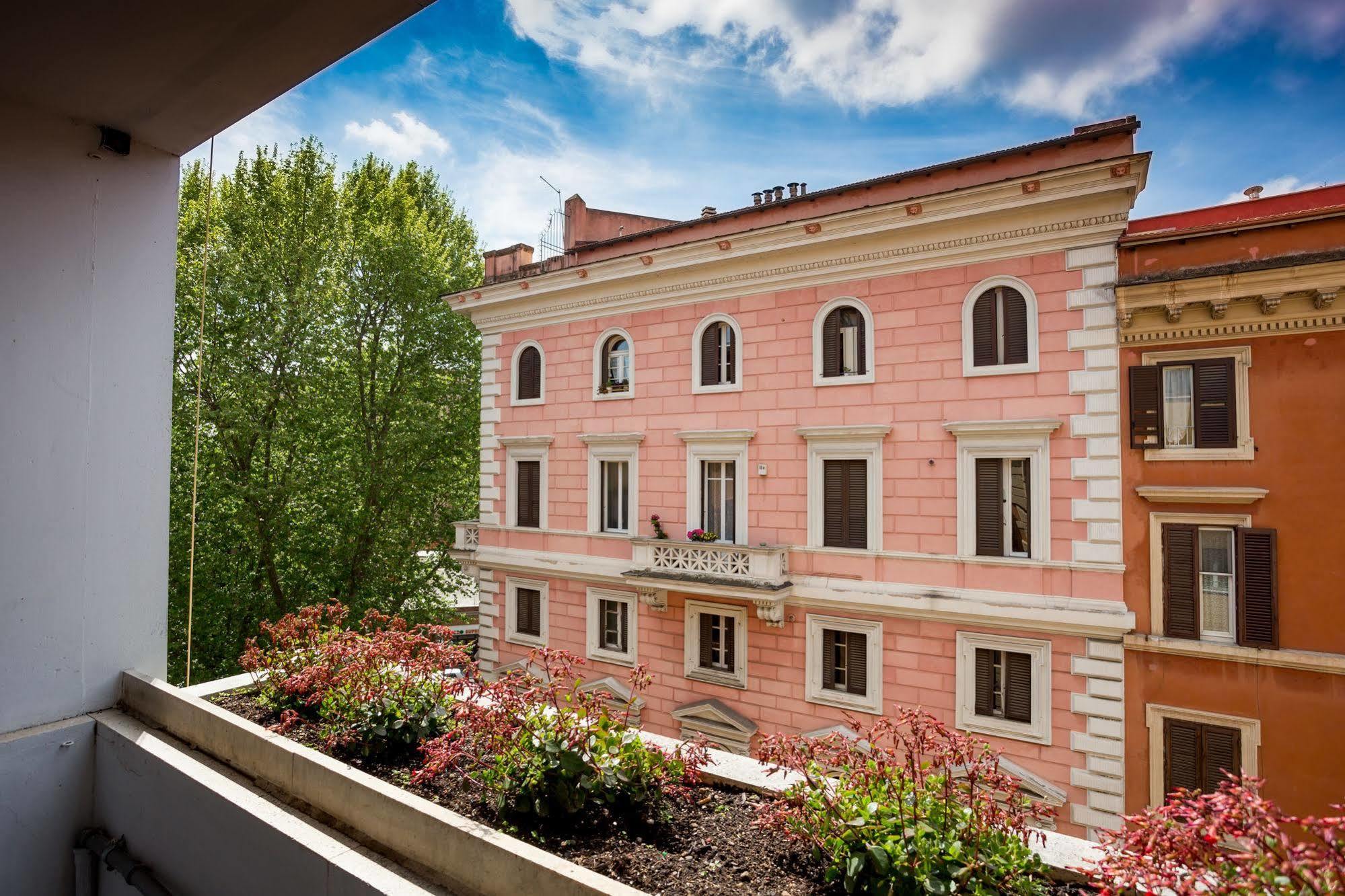 77 Acomodação com café da manhã  Roma