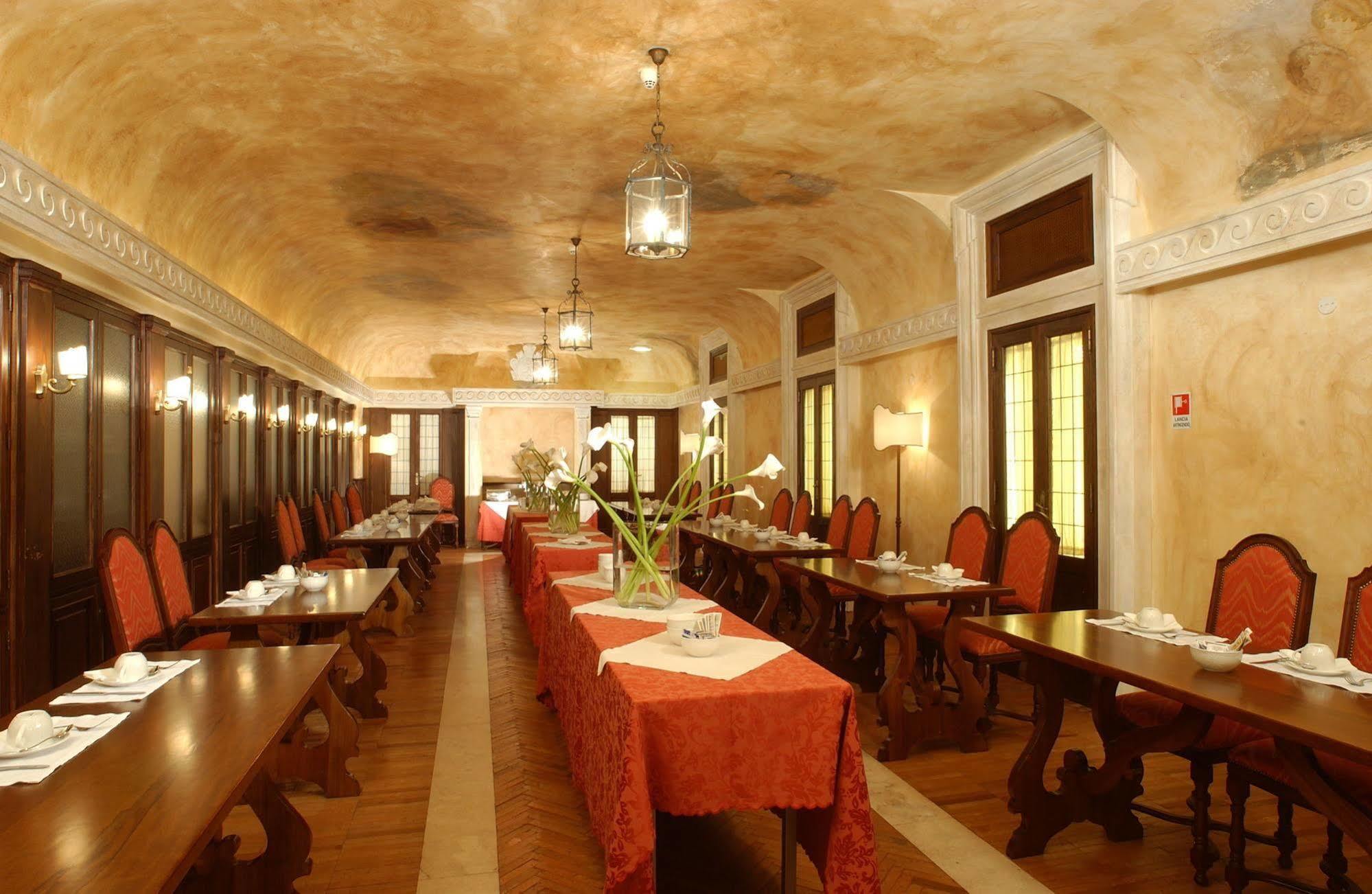 Hotel Palazzo Cardinal Cesi Roma