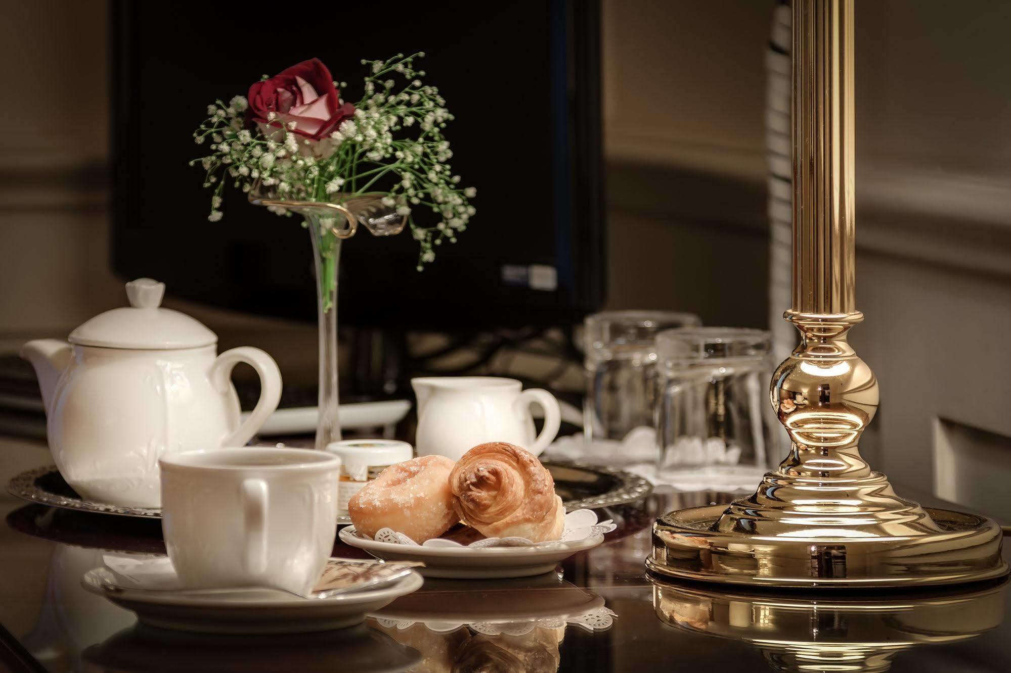 Palazzo Cardinal Cesi Hotel 4*