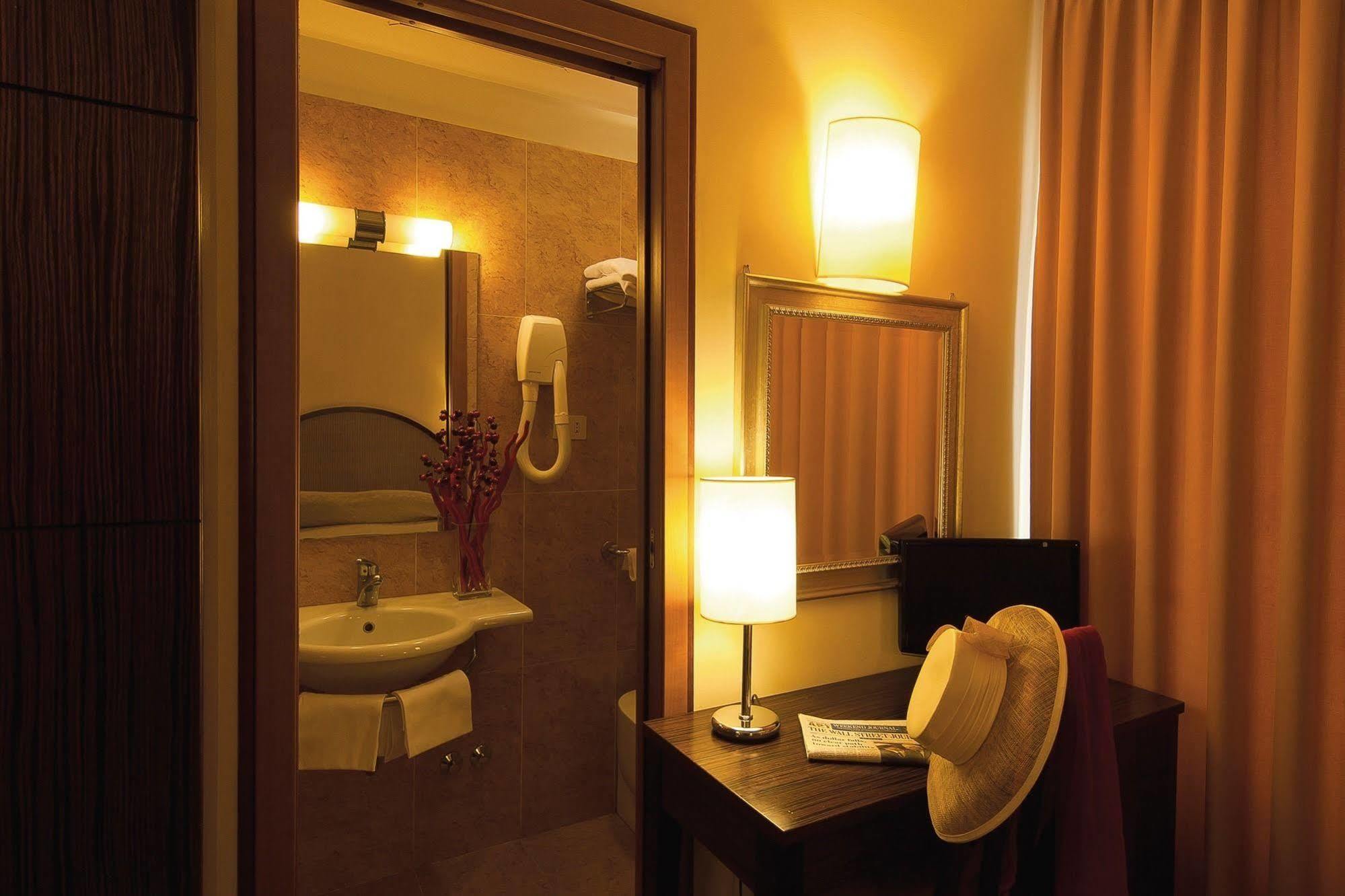Novecento Hotel 3*