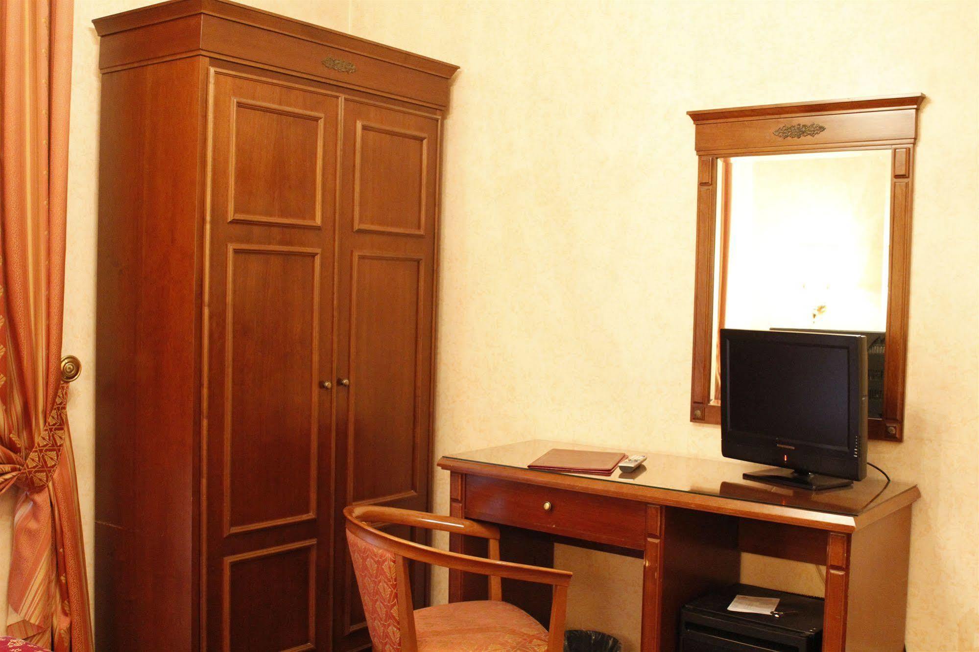 Torino 4*