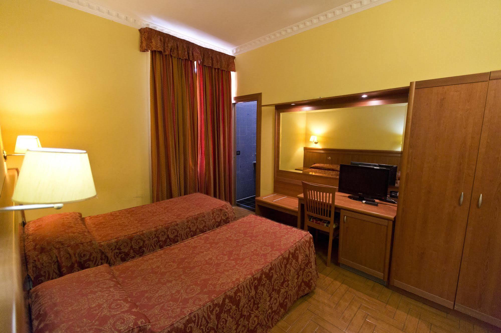 Lella Hotel Rome