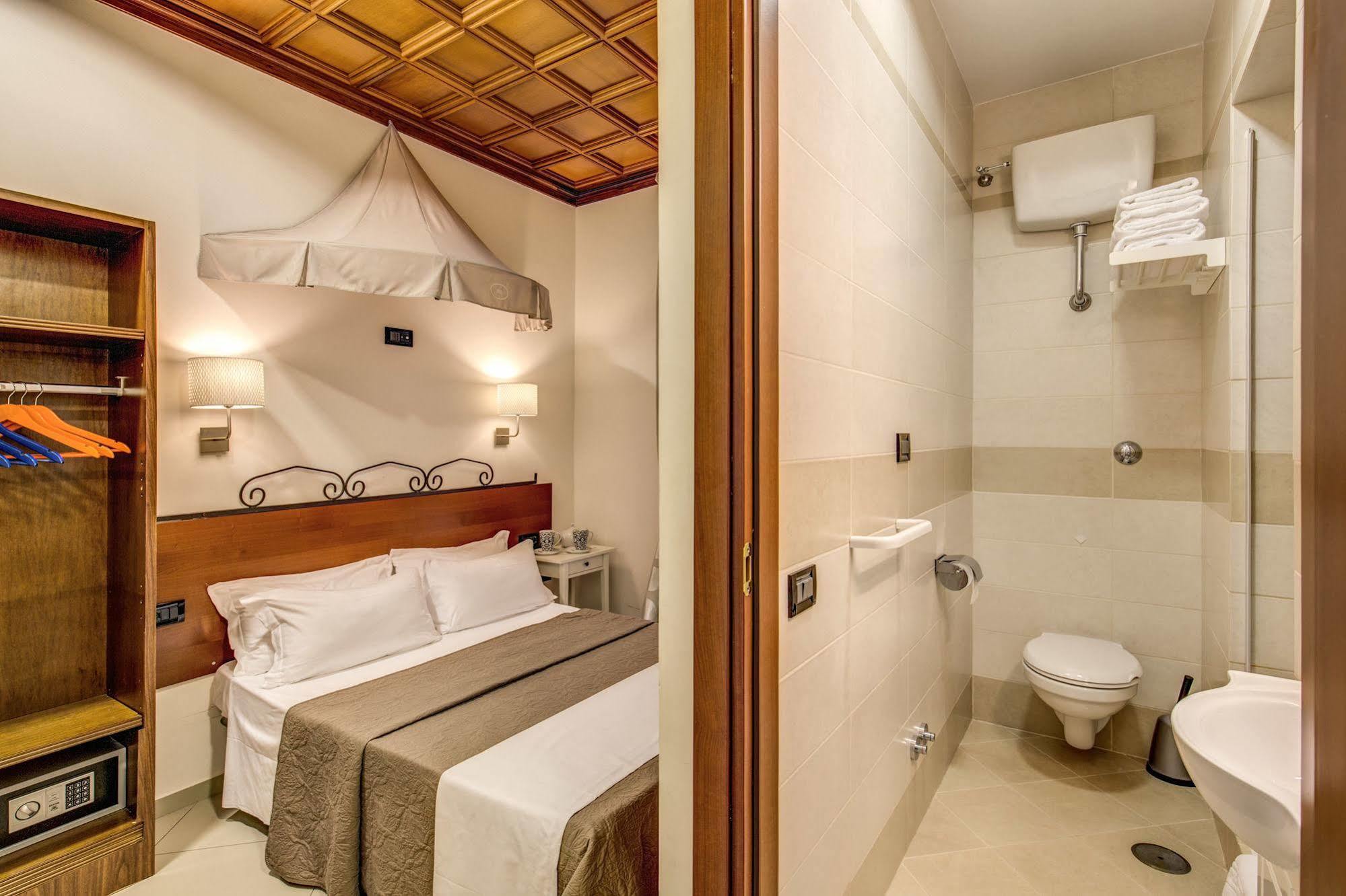 Artemis 3* Rome