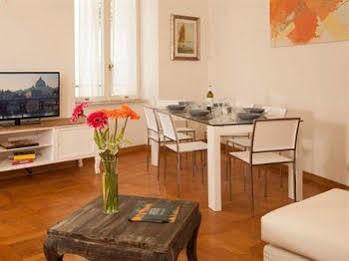 Casavignoni Luxury Apartment Near To Spanish Step * Rome