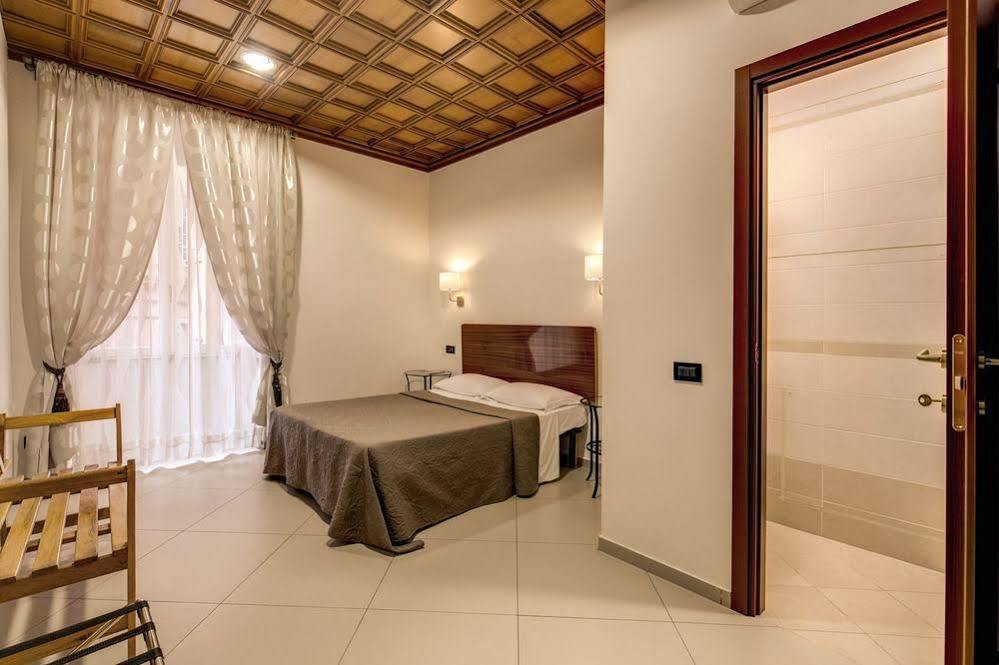 Artemis 3* Rome