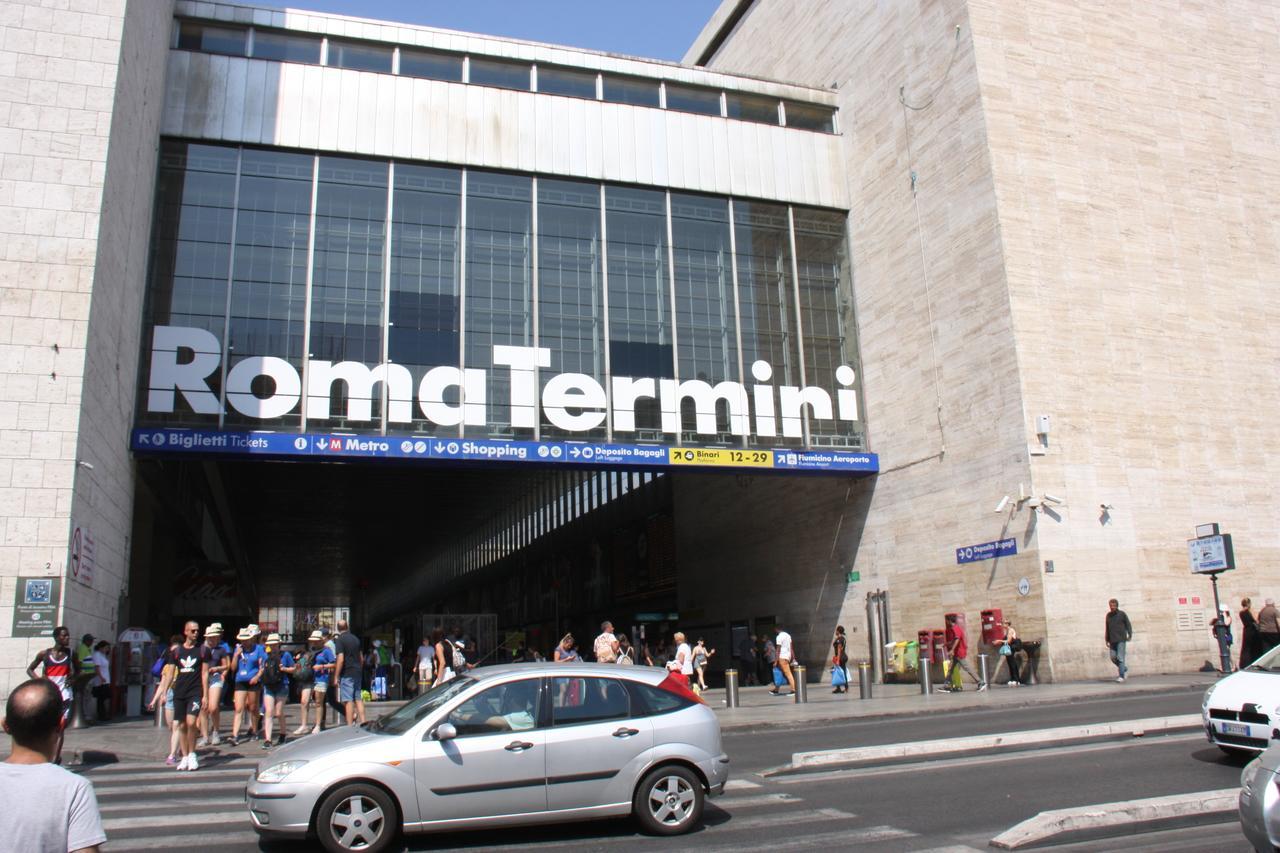 Roma Castle Termini Casa de hóspedes 2*