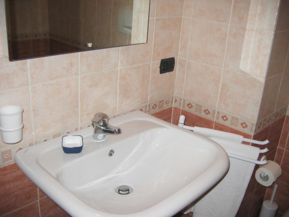 Marignoli Apartment