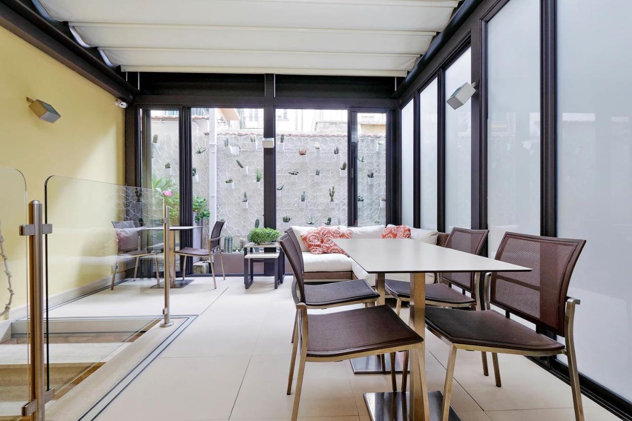 Camelia Hotel