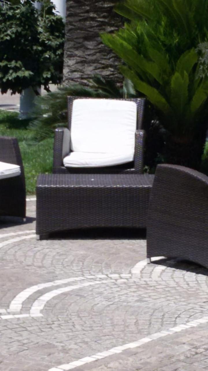 Garden's Elide 2*