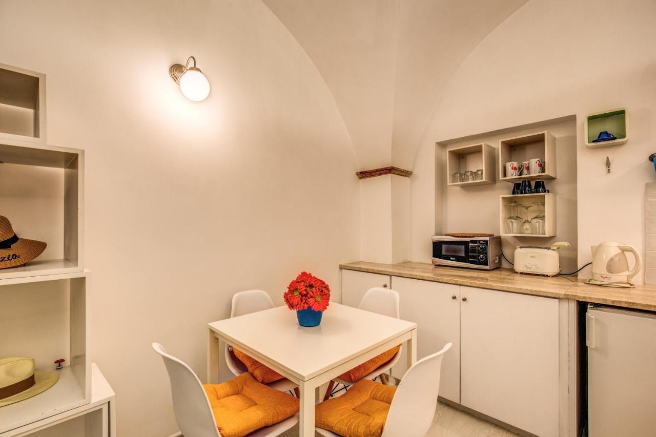 Coronari Stylish Apartment *