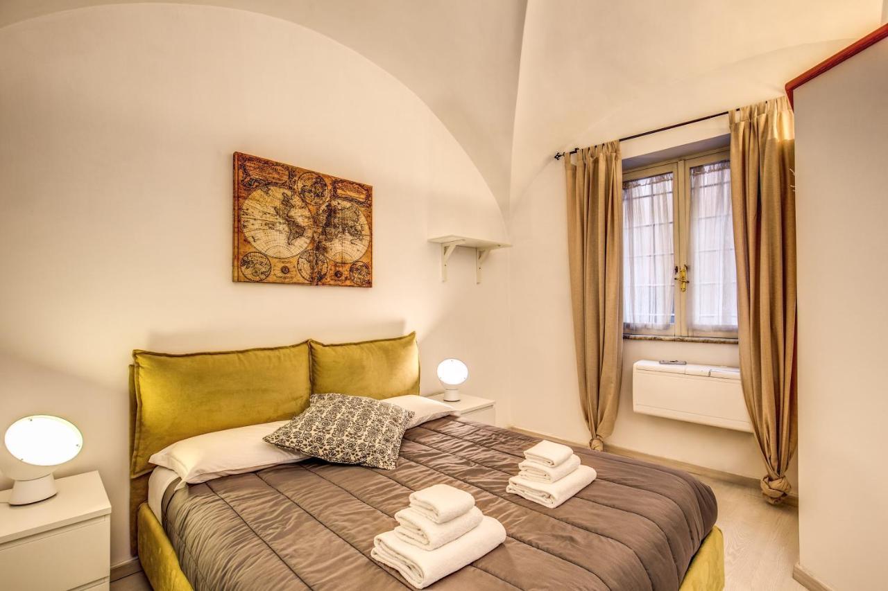 Coronari Stylish Rome