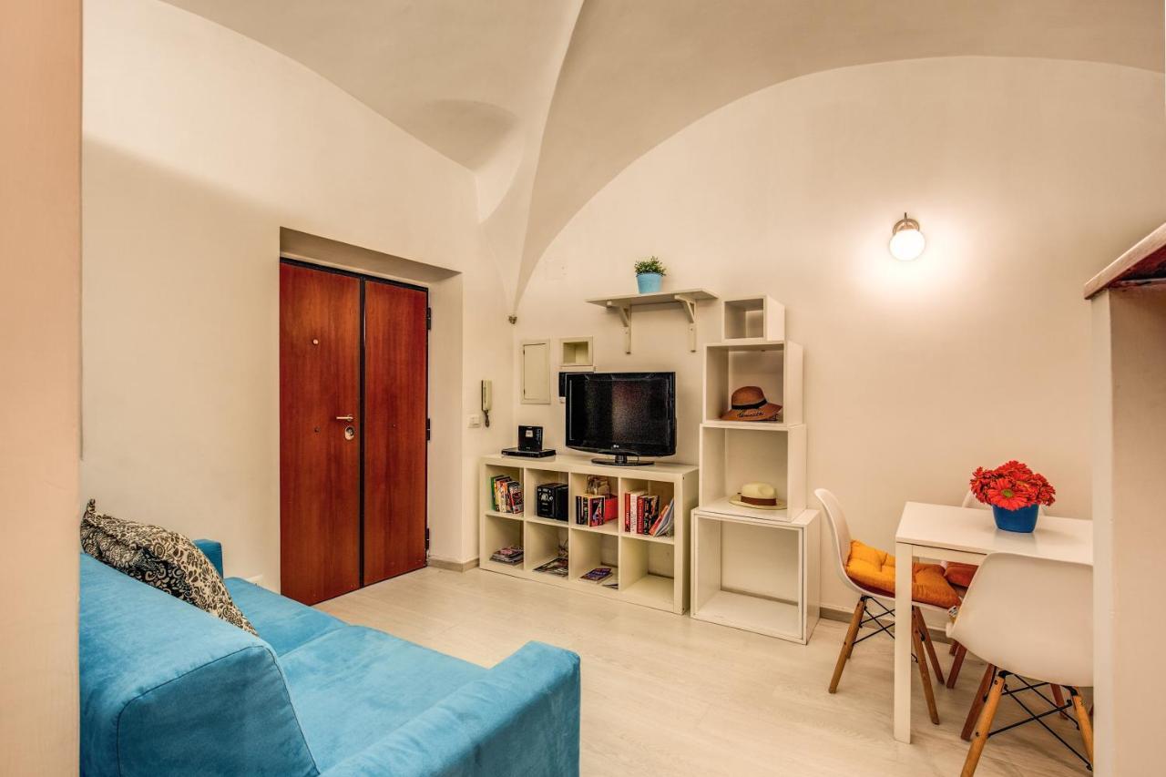 Apartment Coronari Stylish Rome