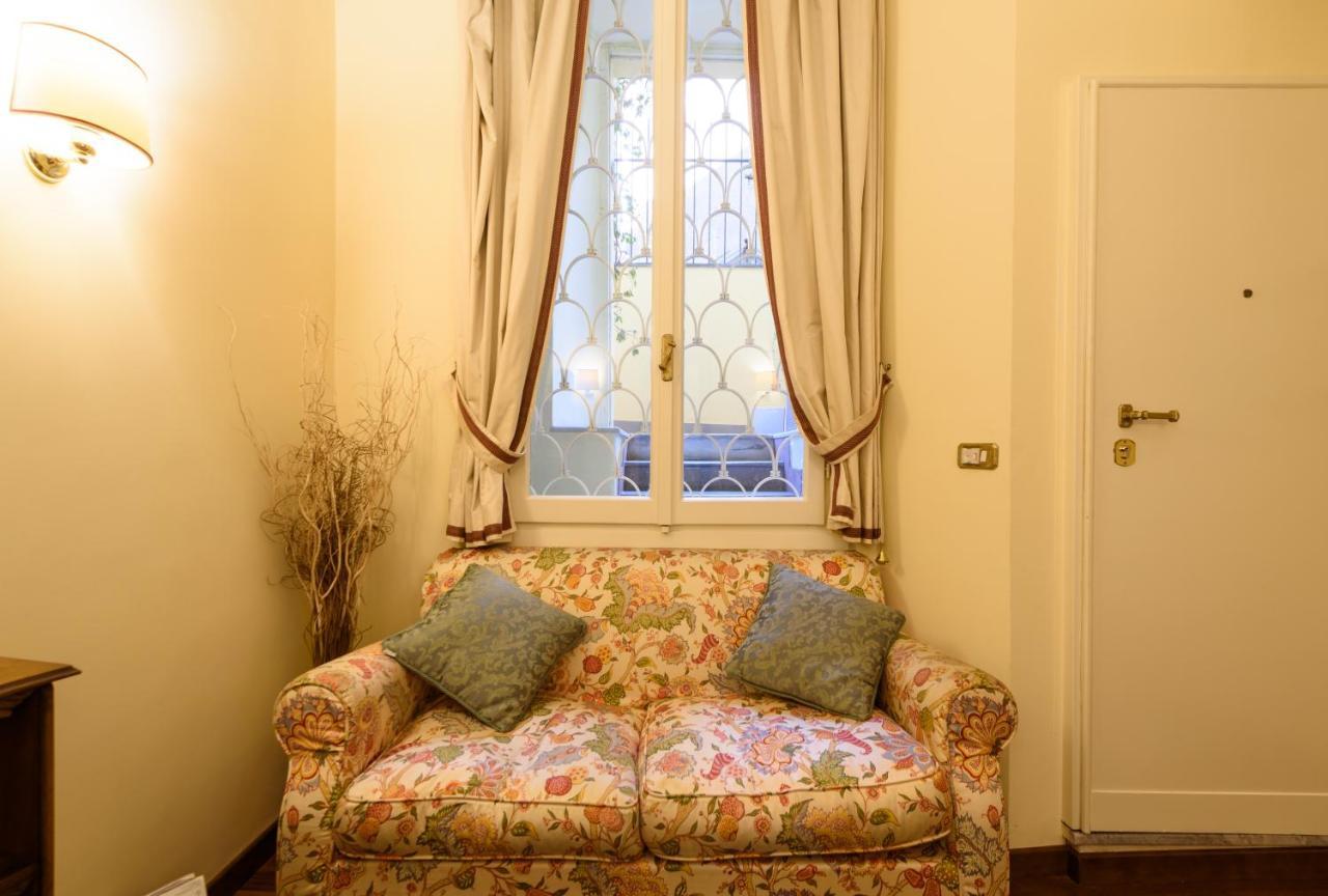 In Corso 2* Rome
