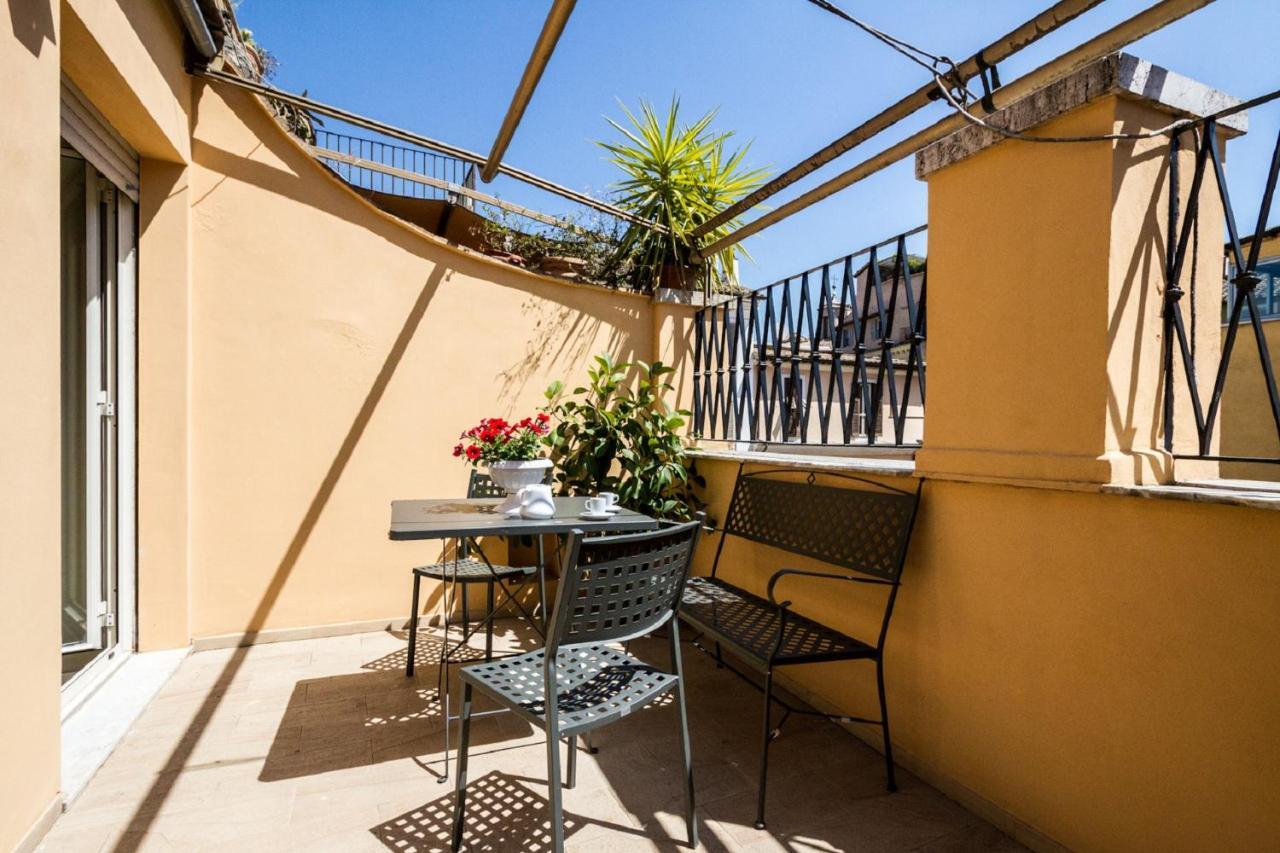Apartment Roof Terrace Coppelle Pantheon Rome