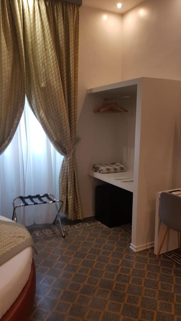 Collina 2* Rome