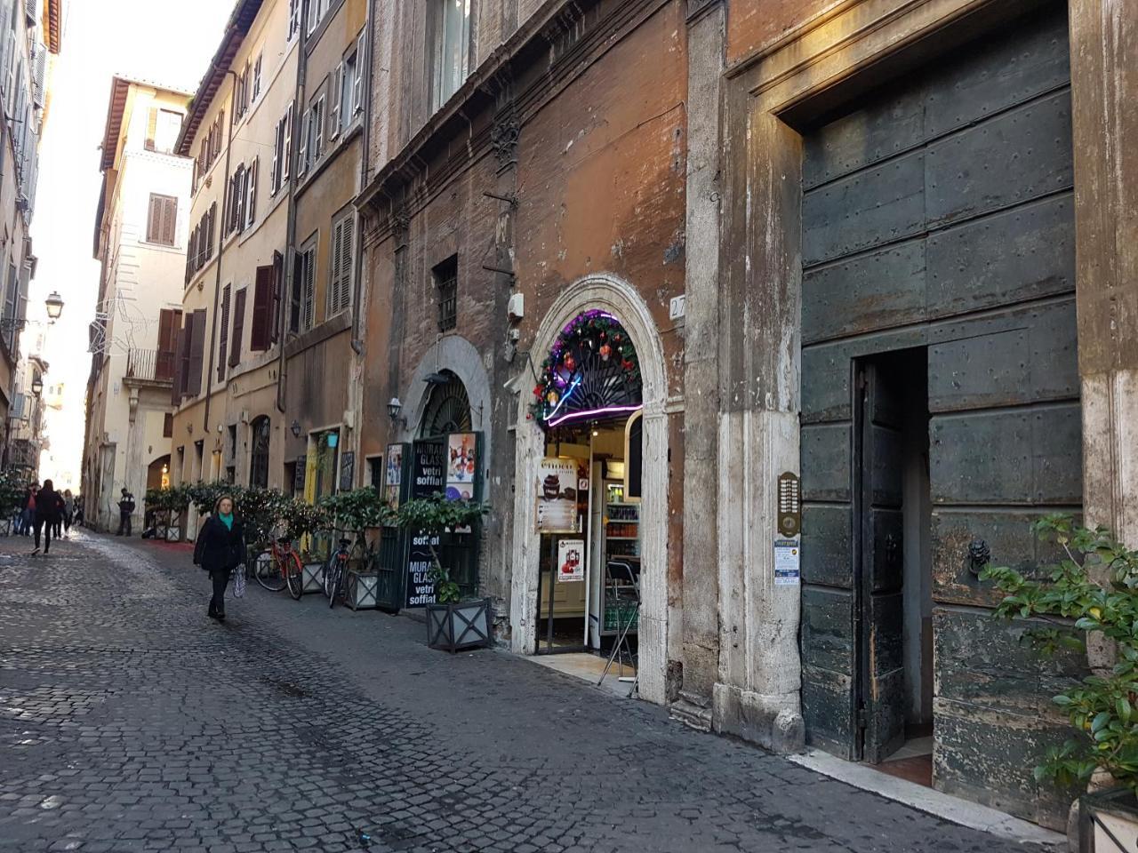 Coronari Stylish * Rome