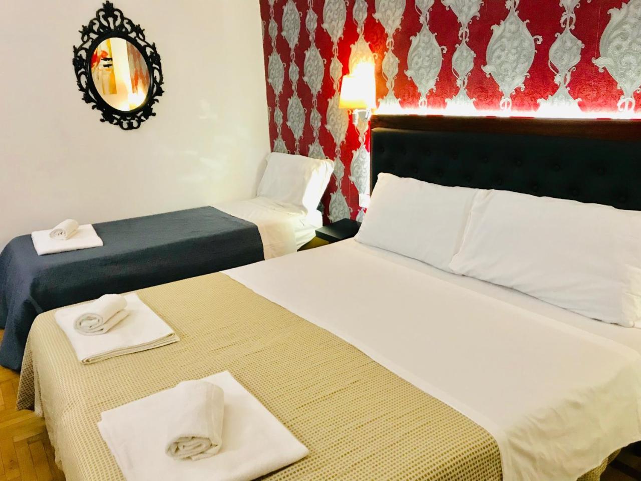 Holiday Guest house *