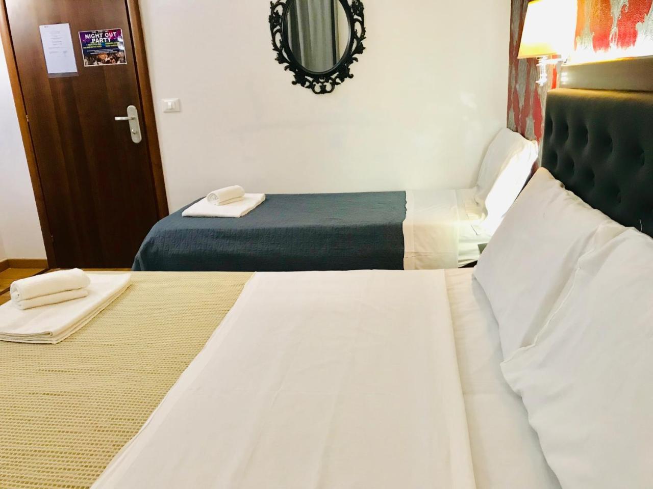 Holiday Guest house *