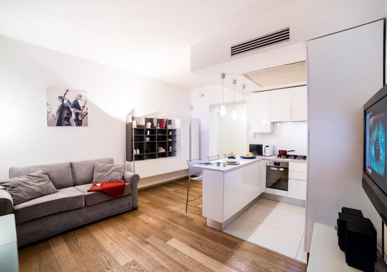 Rent In * Rome