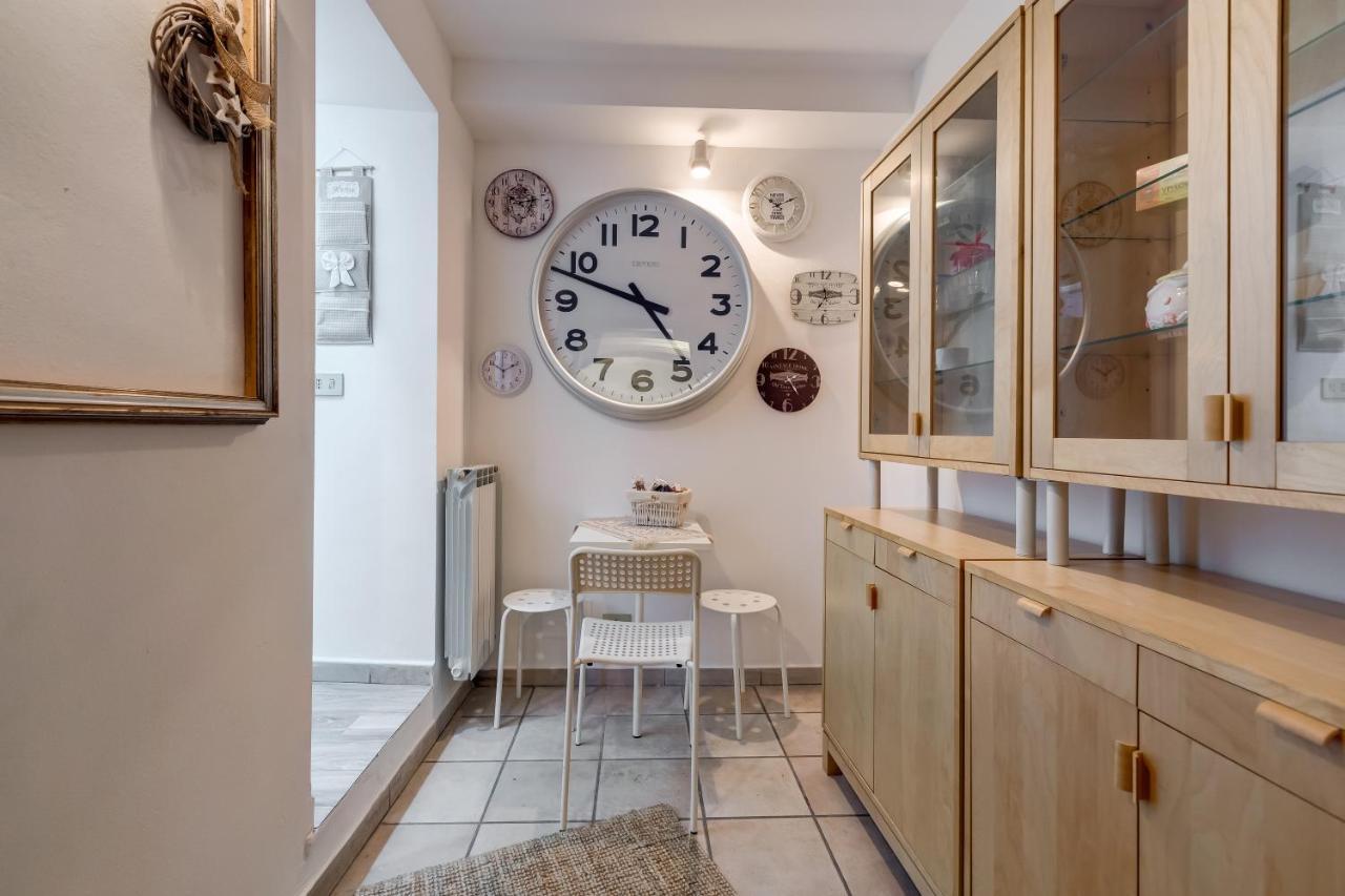 Apartment Trevi Fountain