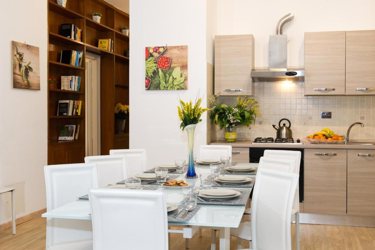 Apartment Gregory House *