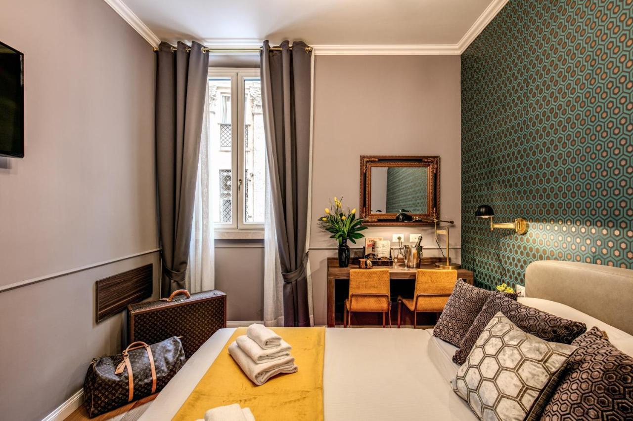 Tree Charme Parliament Boutique Rome
