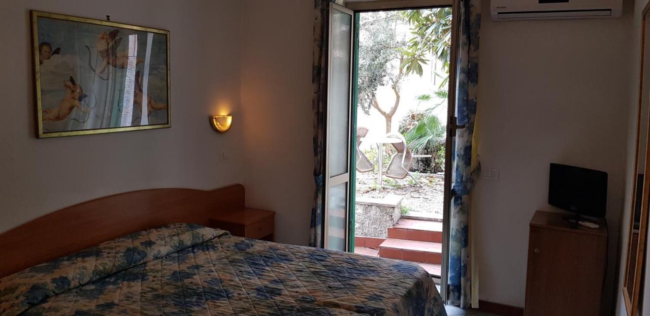Hotel Tirreno