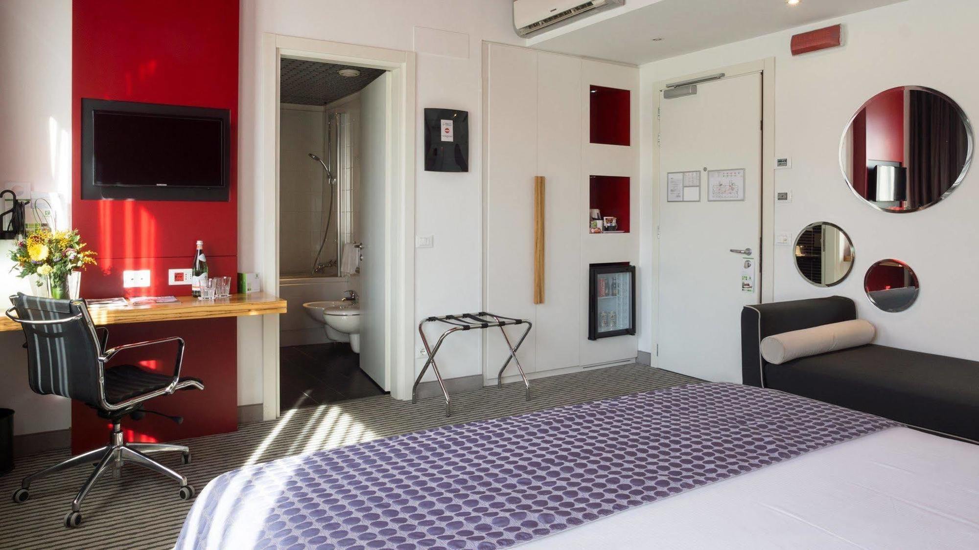 Pisana Hotel Rome
